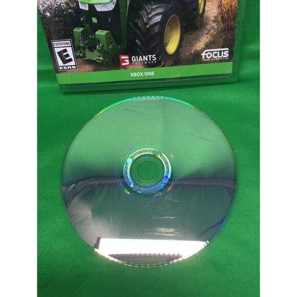 Xbox One Farming Simulator 19 Platinum Edition Rated E - Picture 5 of 6